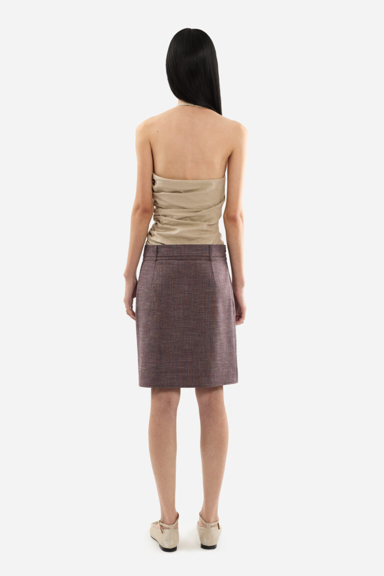 Mid-rise mini skirt with slit 3
